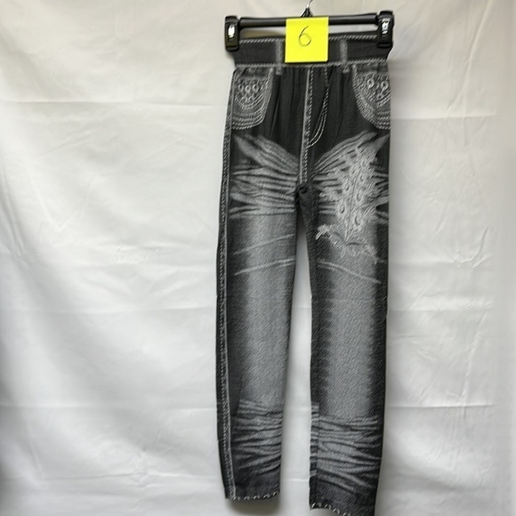 CHUNS stretchy fashion leggings.  Bundle and save.  One size fits most. - Picture 6 of 14